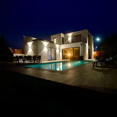 Villa Serena - Exquisite With Private Heated Pool São Martinho do Porto
