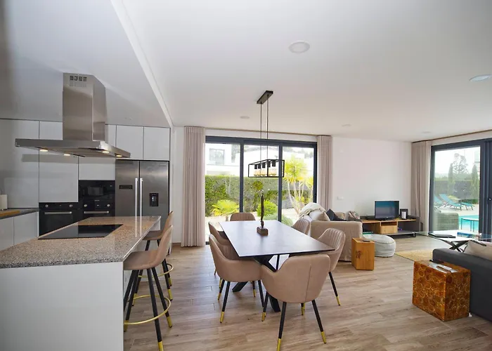 Serena - Exquisite With Private Heated Pool Villa